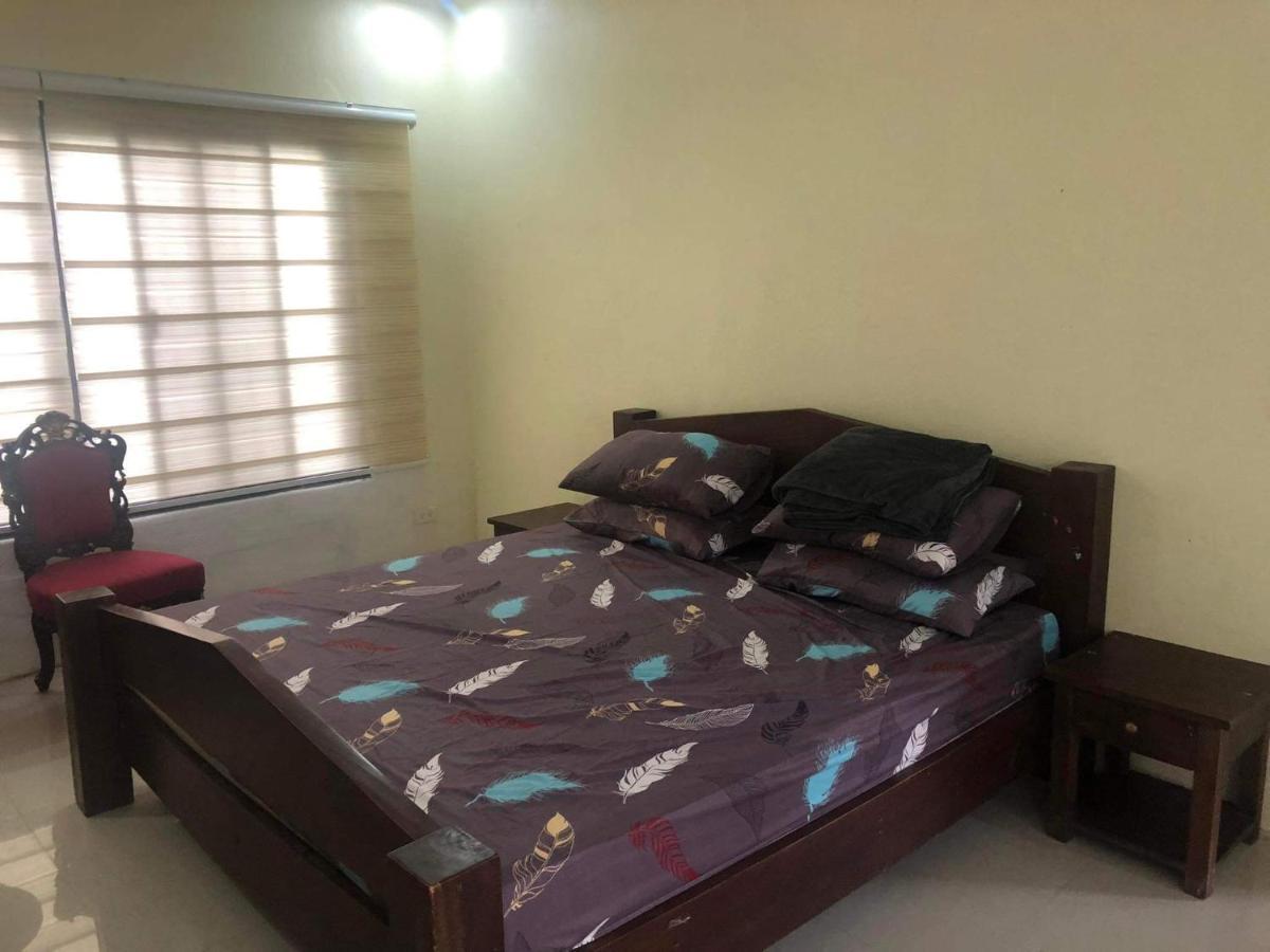 Tagaytay Bnr Guesthouse 4Br With Balcony 12-14 Guest Tagaytay City Eksteriør billede